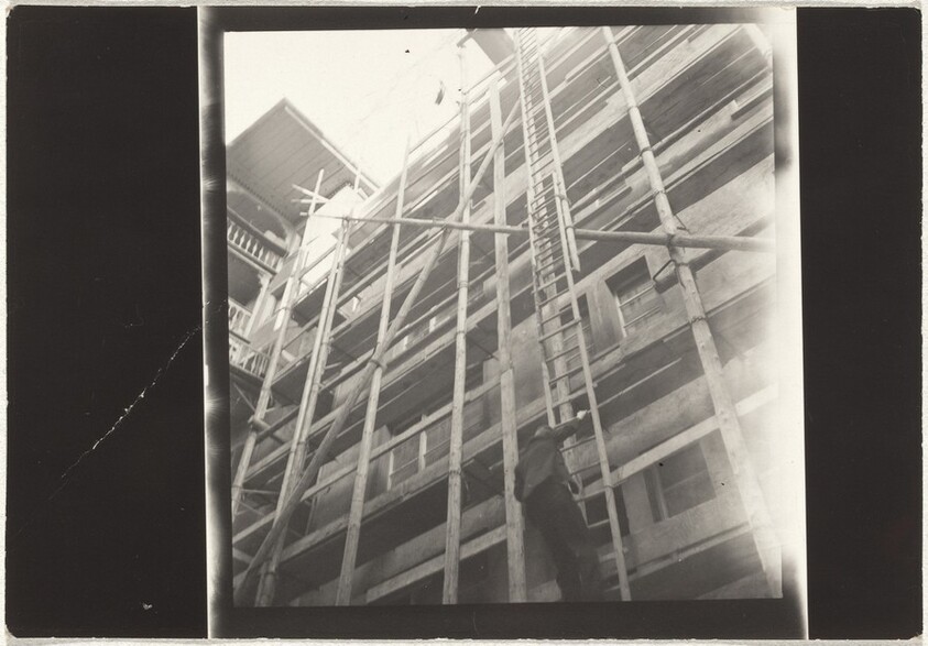 Building under construction--Architecture