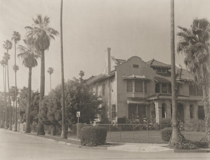 21st Street/Hobart Street, Mid City