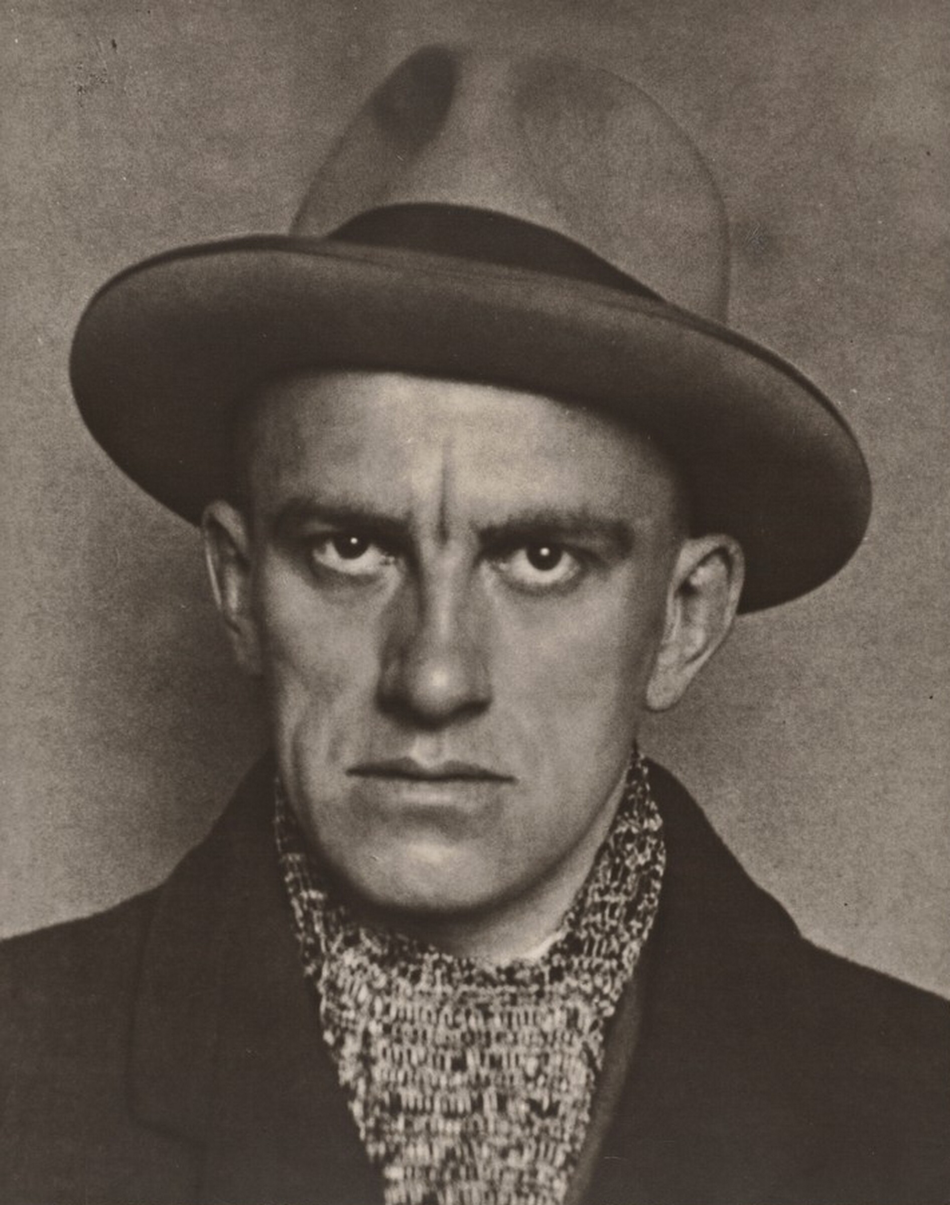 Vladimir Mayakovsky, Aleksandr Rodchenko, 1924
