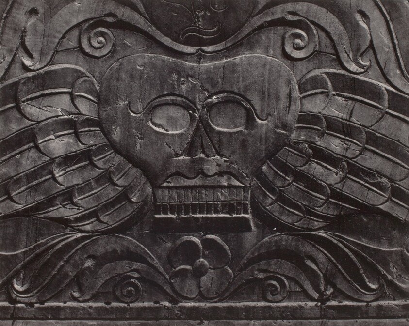 Tombstone, Winged Skull