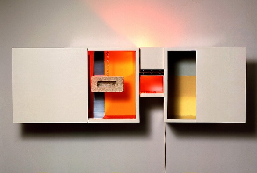 Publicon—Station V