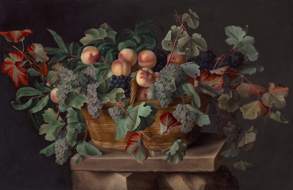 In this painting, a woven basket on a stone ledge contains peaches, black grapes, green grapes, and wide green leaves. Peaches are placed prominently at the top of the pile, with grape clusters overflowing on either side. The green leaves and red-tinted grapevine leaves are scattered around. The gray stone surface is visible under the basket, and the background is black.