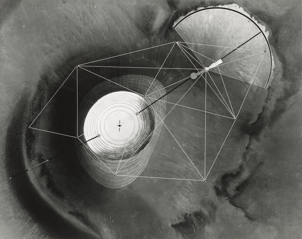 Roden Crater: Finished Crater Bowl and Fumerole Spaces with Survey Control Net