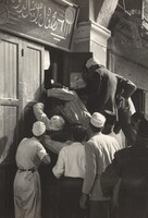 Breaking into a Food Store, Port Said, David Seymour, 1956
