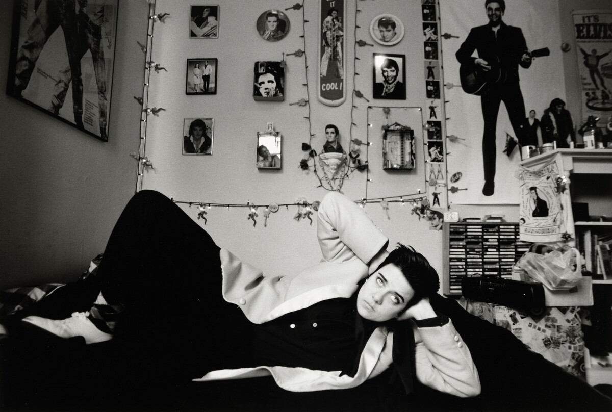 Elvis "Themselvis": Leigh Crow