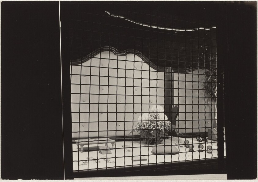 Store window--Miscellaneous