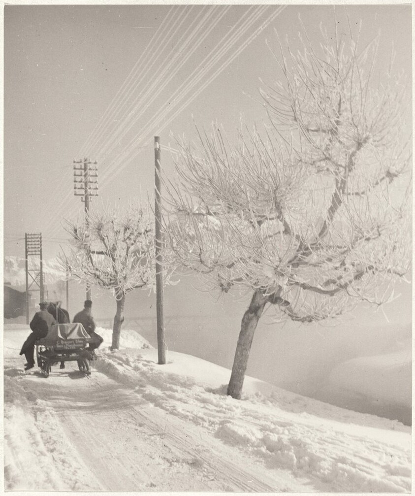 Farm sleigh on road to Zermatt--40 Fotos