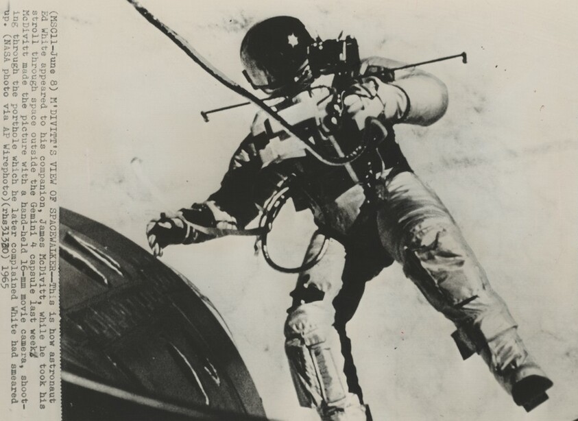 Title from caption on object: “McDivitt's View of Spacewalker”