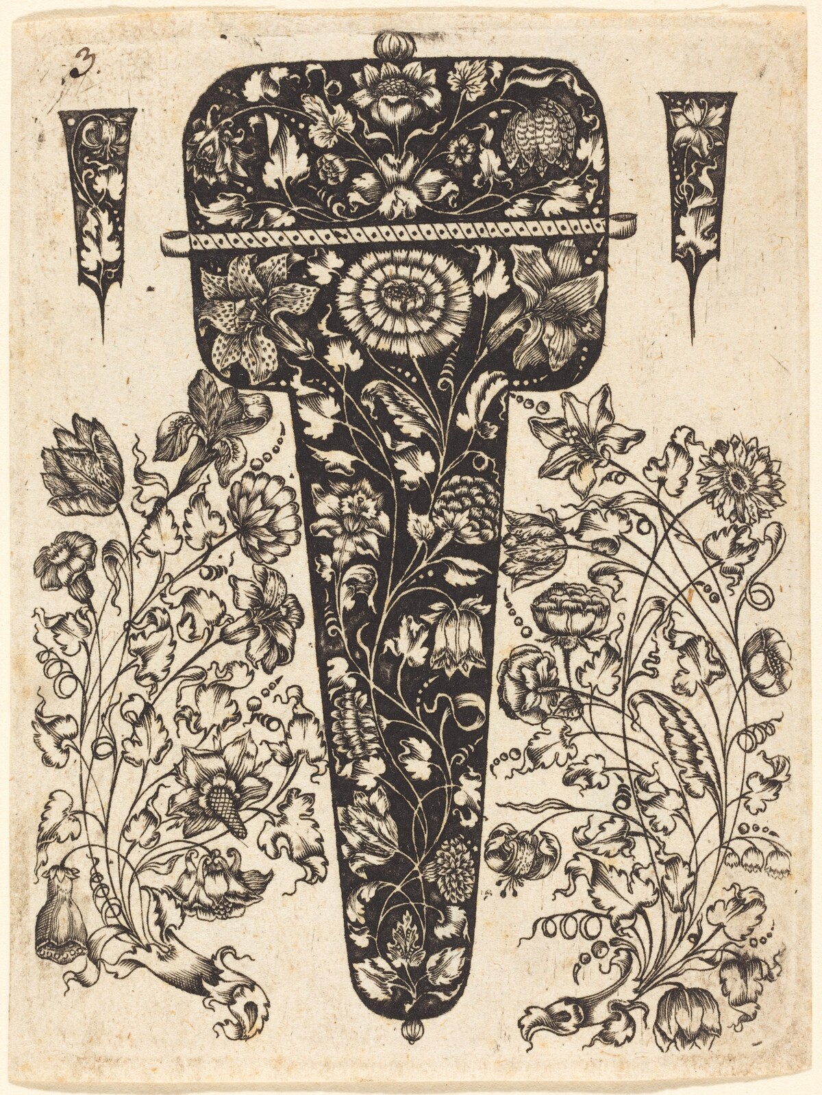 Pendant Embellished with Flowers