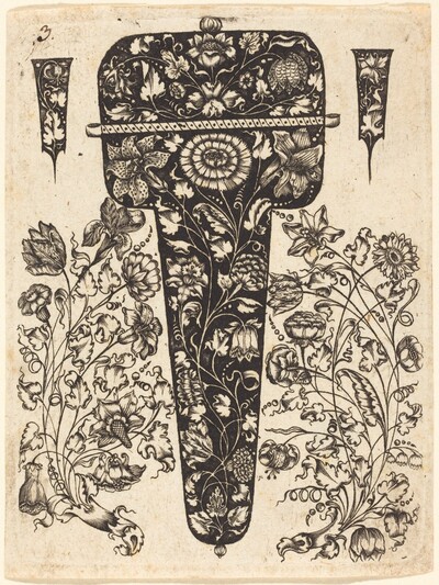 Pendant Embellished with Flowers